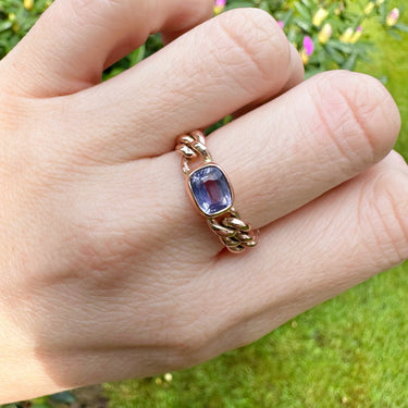 Lilac Sapphire East-West Chain Ring
