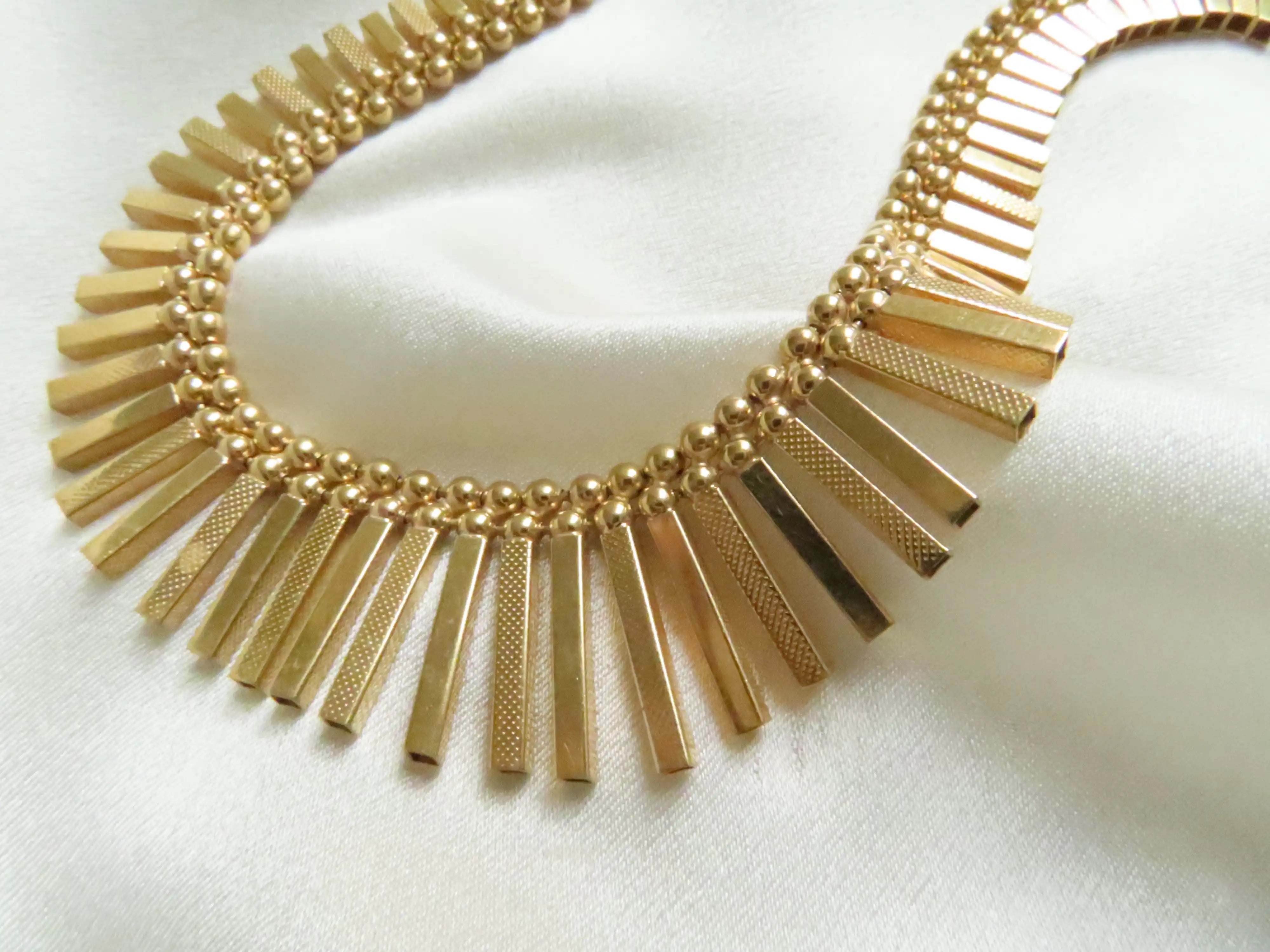 1980s cleopatra fringe necklace 9ct gold 27g